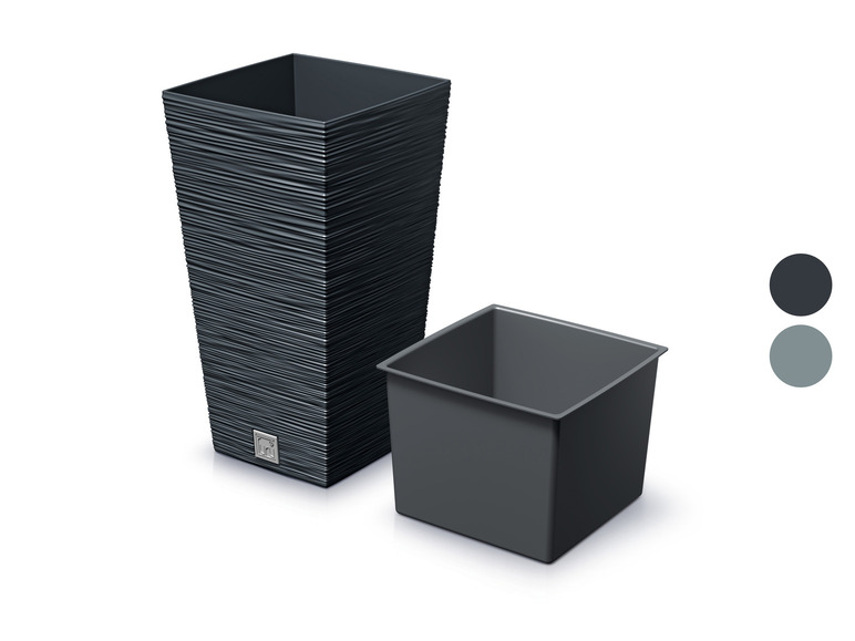 Dve kvetináče Lechuza Cube v sivej a čiernej farbe.
