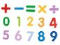 Farebné čísla a matematické symboly pre deti.