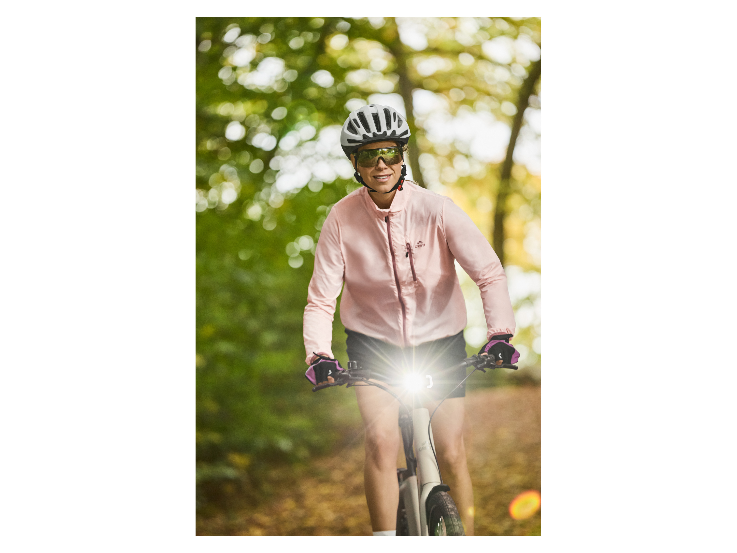 CRIVIT Dámska/pánska cyklistická prilba so zadným svetlom - 18