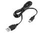 Čierny USB kábel s konektormi USB-A a USB-C.