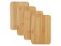 Štyri bambusové drevené dosky na krájanie.