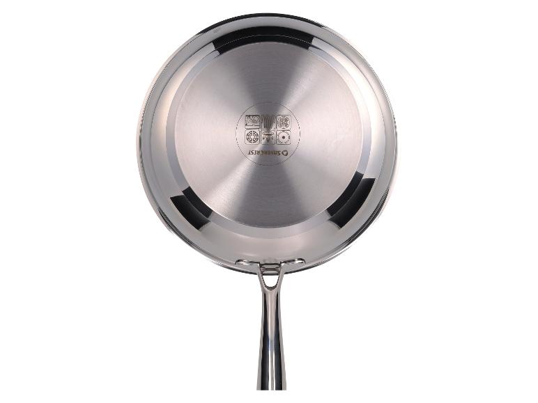 Dno nerezovej panvice Silvercrest so symbolmi kompatibility s varnou doskou.