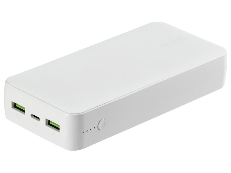Biela powerbanka Trust s USB a USB-C portami.