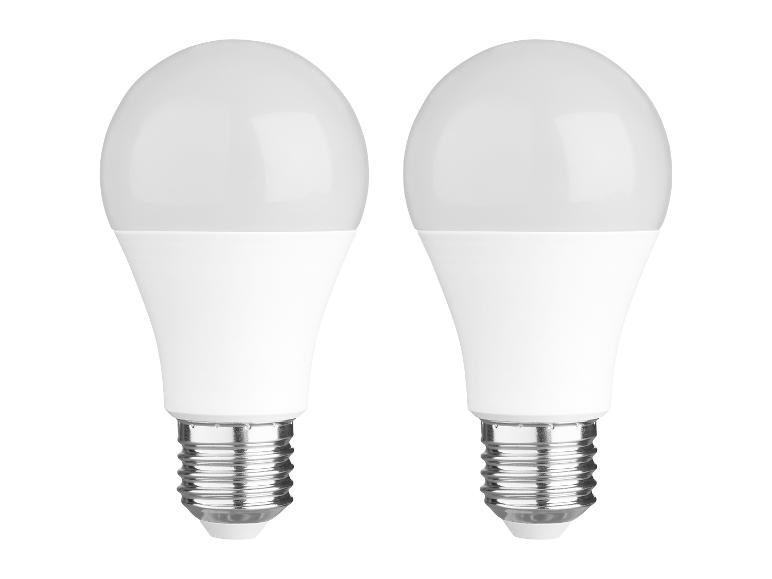 Dve biele LED žiarovky so závitom.