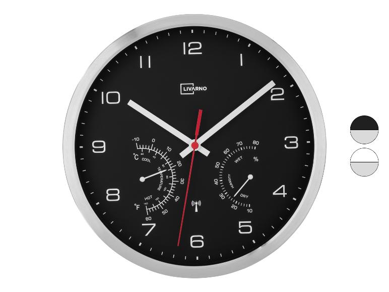 Čierne nástenné hodiny s teplomerom a vlhkomerom, s logom LIVARNO.