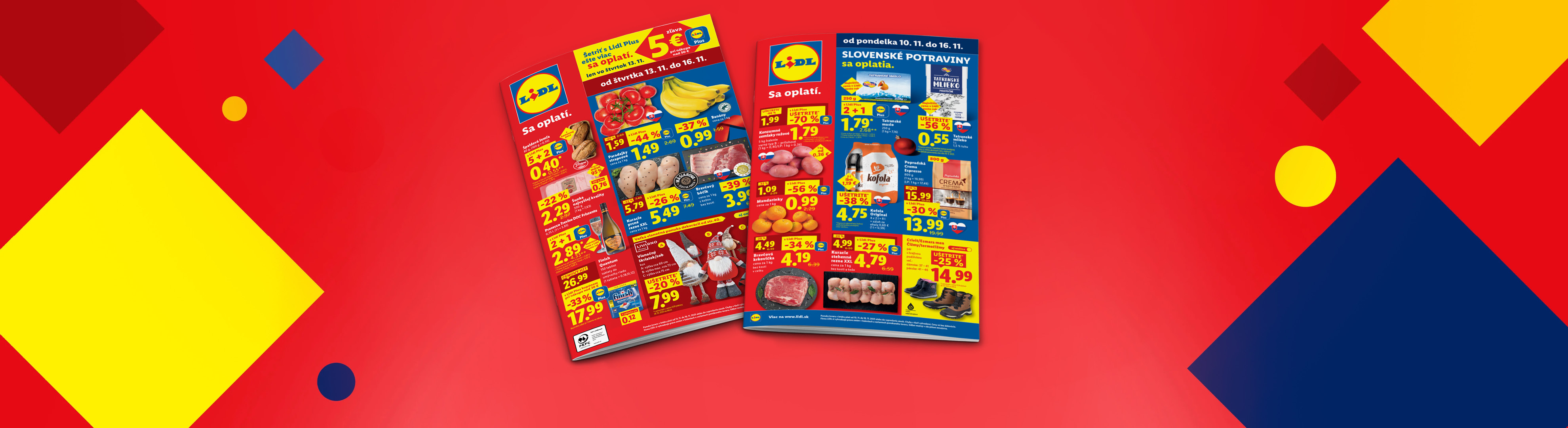 Dva letáky Lidl s ponukou potravín ako paradajky, banány, mäso a nápoje Kofola.