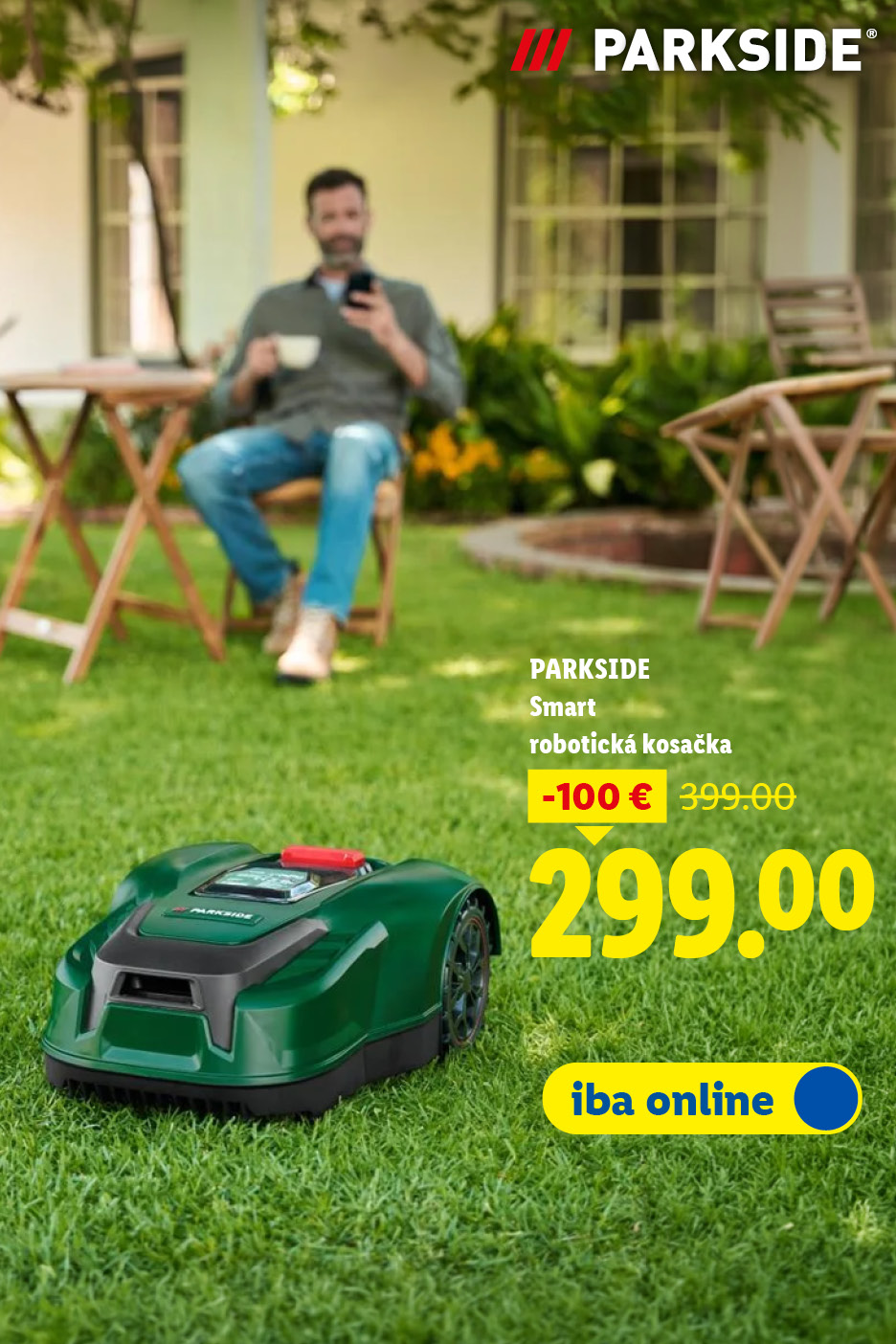 Kosenie. Robotická kosačka na trávu v záhrade, so zľavou 100 eur a cenou 299,00 €.