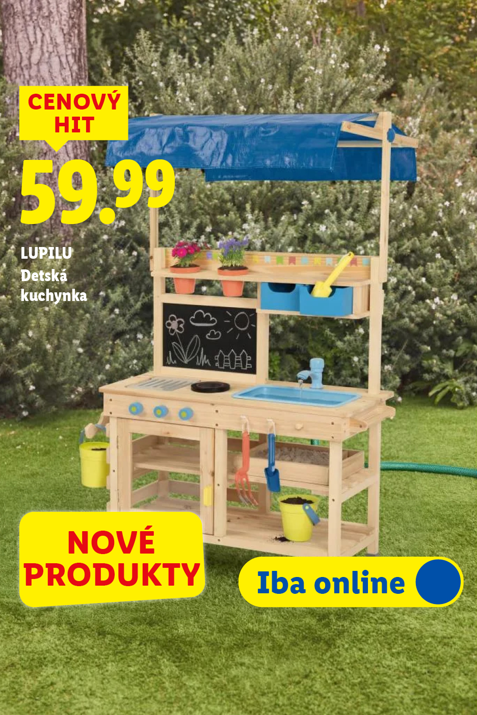 Detská drevená kuchynka na hranie vonku s cenou 59.99 a nápisom „Cenový hit“.