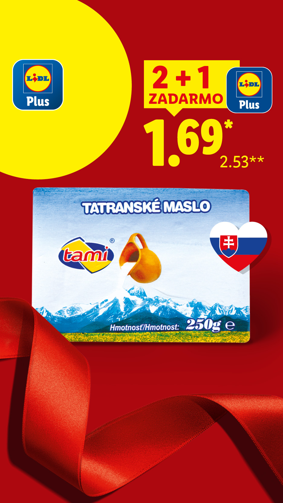 Balenie masla Tami Tatranské maslo s logom Lidl Plus a slovenskou vlajkou v tvare srdca.
