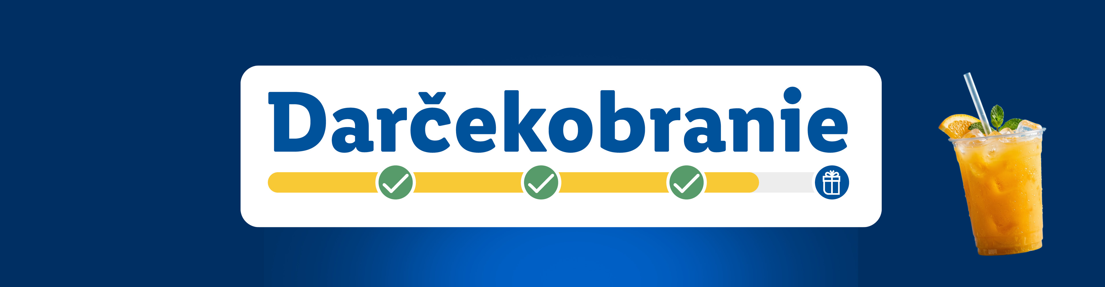 Nápis 'Darčekobranie' s tromi zelenými zaškrtávacími políčkami a pohárom pomarančového džúsu.