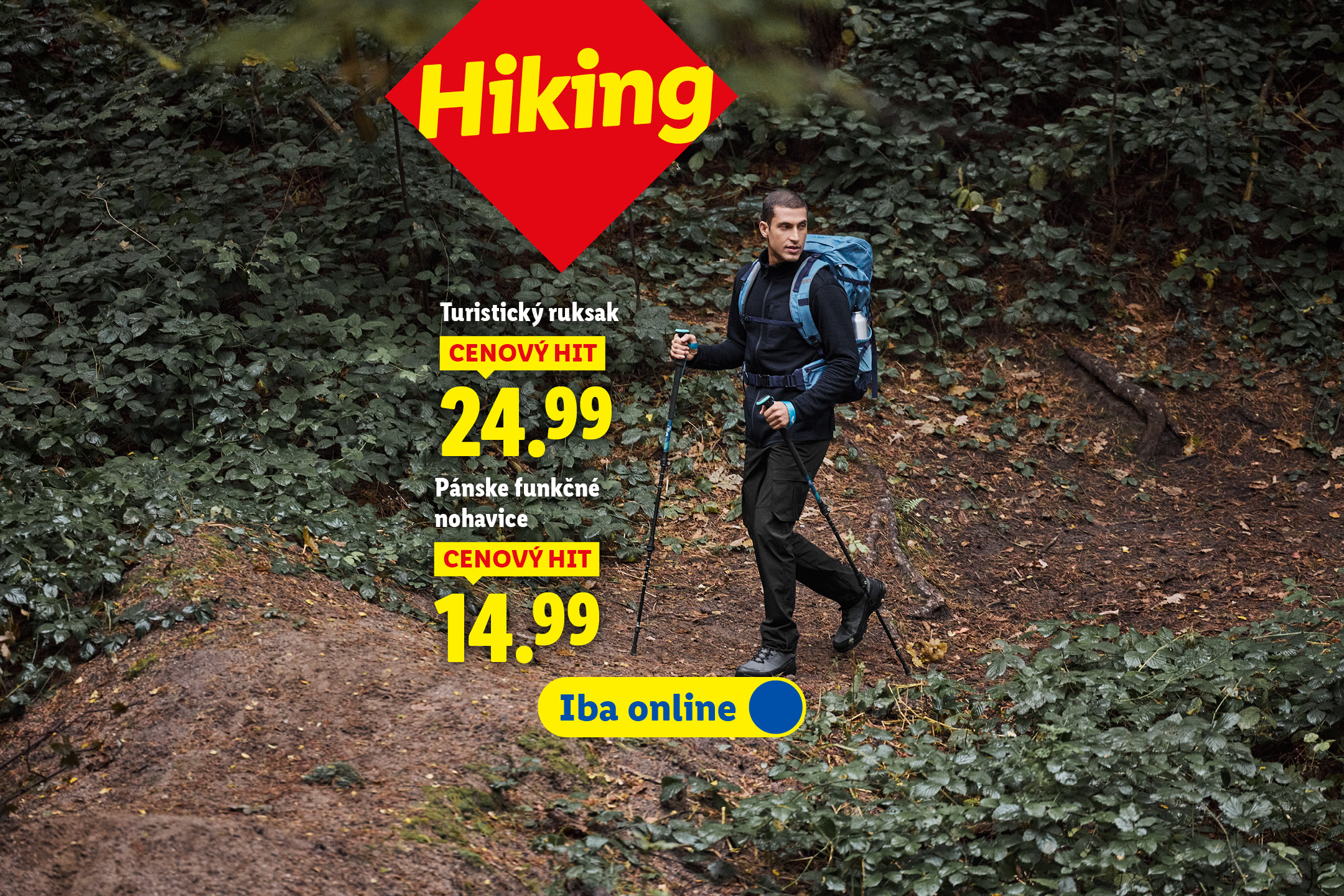 Muž na túre s batohom a trekingovými palicami, s ponukou turistického batohu a pánskych nohavíc.