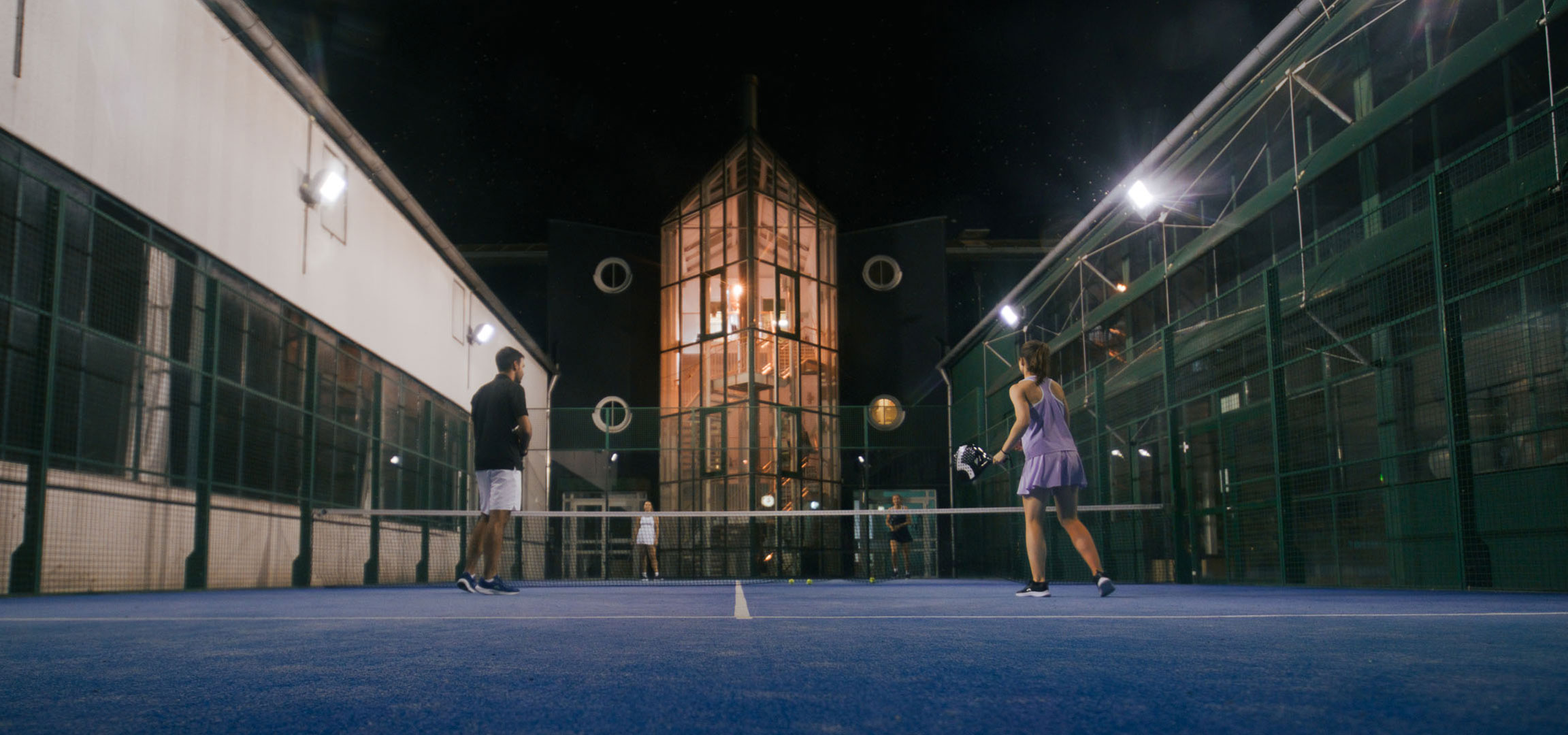 Nočný padel.