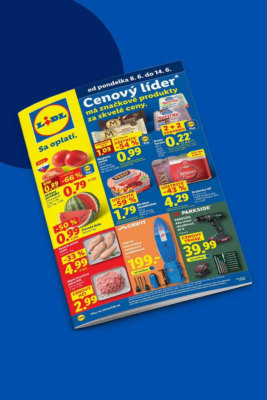 Lidl leták s ponukou potravín ako paradajky, melón, mäso a nepotravinových produktov ako paddleboard a vŕtačka.