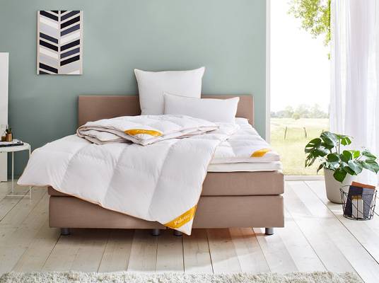 Pyramid paplón a topper: pohodlné posteľná bielizeň.